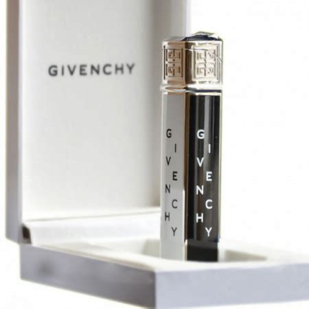 bricheta givenchy|Brichete GIVENCHY .